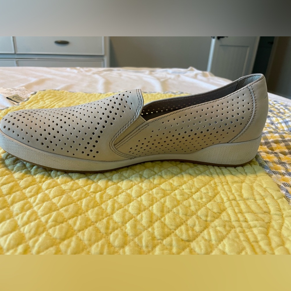 Dansko Odina Leather Loafer Cement/Nubuck Size 9